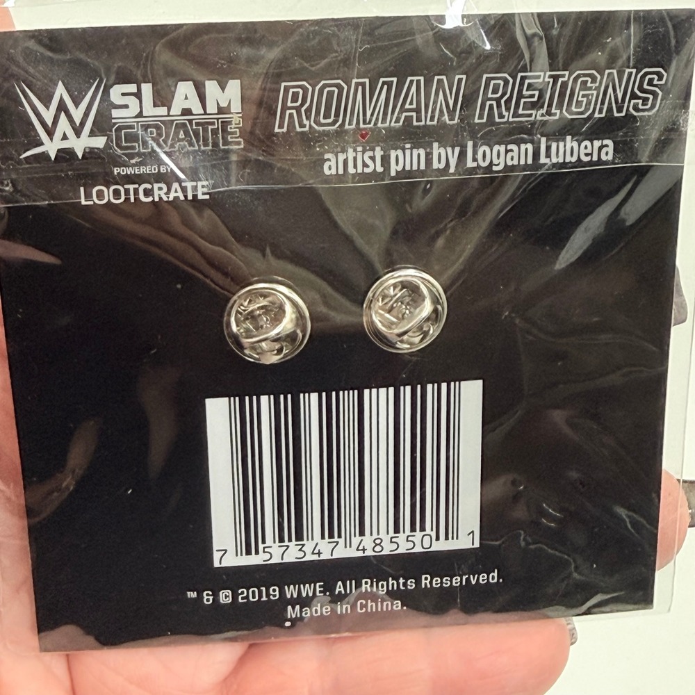 WWE Roman‎ Reigns Artist Pin Logan Lubera Slam Crate Loot Crate 2019 Wrestling - Picture 2 of 3
